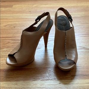 Nude leather heels